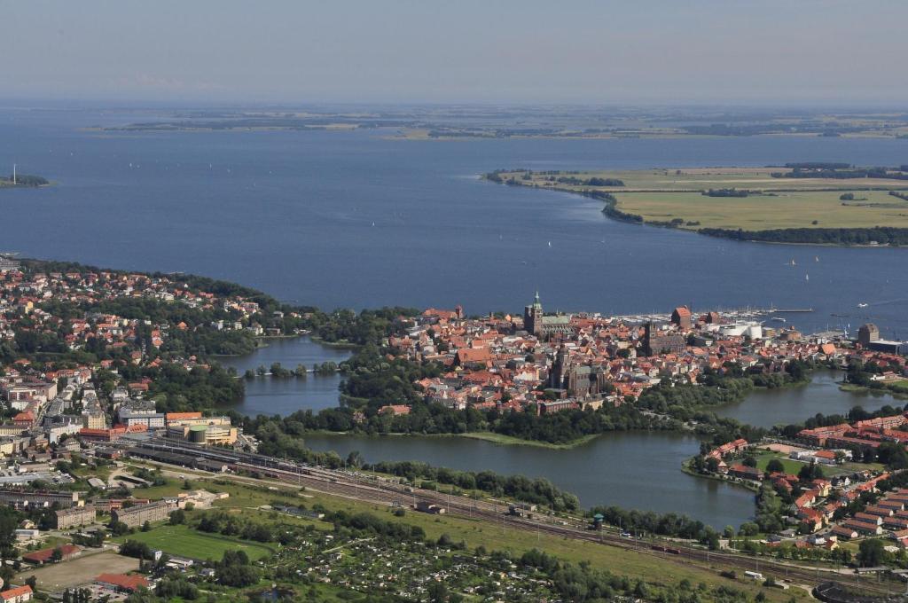 Hotel Hafenresidenz Stralsund Exterior foto