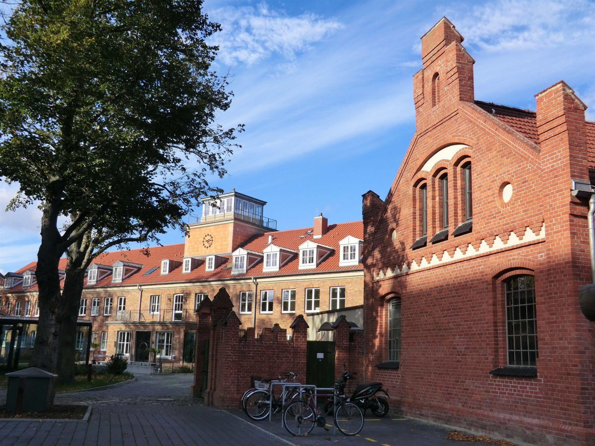 Hotel Hafenresidenz Stralsund Exterior foto